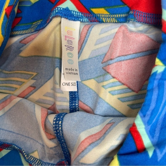 LuLaRoe Leggings OS One Size Set of 2 Blue Triangles and Red Square Patterns - Picture 5 of 5
